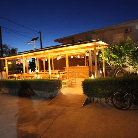 شقة Elmazi Fa & Fe كساميل