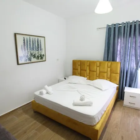 Apartment Elmazi Fa & Fe *