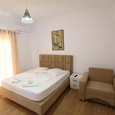 Apartment Elmazi Fa & Fe *