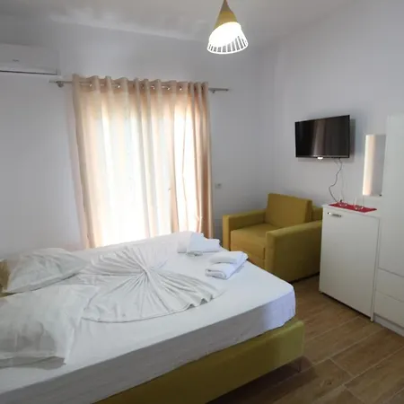 Apartment Elmazi Fa & Fe *