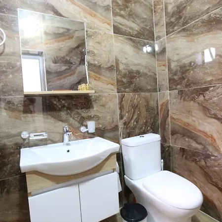 Apartment Elmazi Fa & Fe *