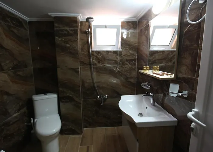 公寓 Elmazi Fa & Fe 卡萨米尔